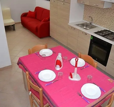 Casa Lu Pinu * Торре-Лапилло